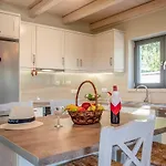 Villa Villa Irida By Elayan Villas Corfu Sidárion